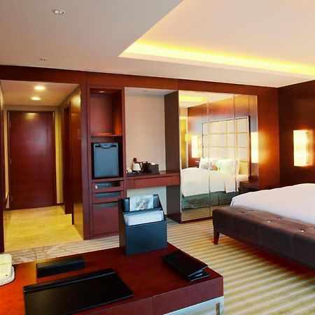 Holiday Inn Yinchuan International Trade Centre, An Ihg Hotel Habitación foto